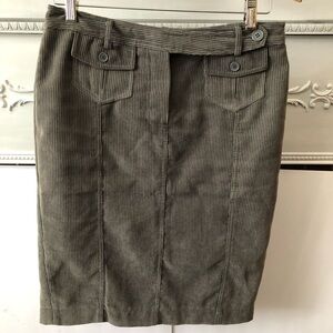 🎄Della Spiga Italy corduroy gray skirt  size 6